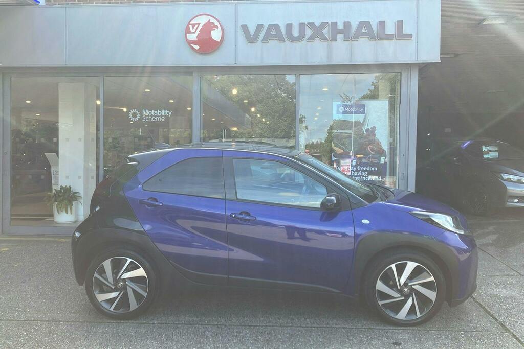 Toyota Aygo X 1.0 Vvt I Edge Hatchback X Shift Blue #5