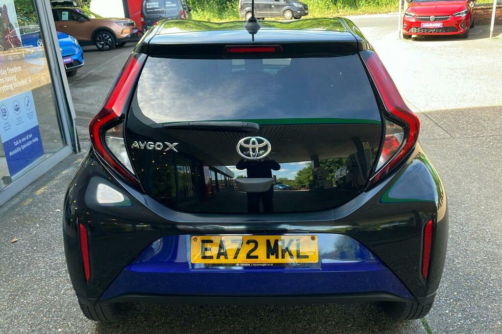 Toyota Aygo X 1.0 Vvt I Edge Hatchback X Shift Blue #6