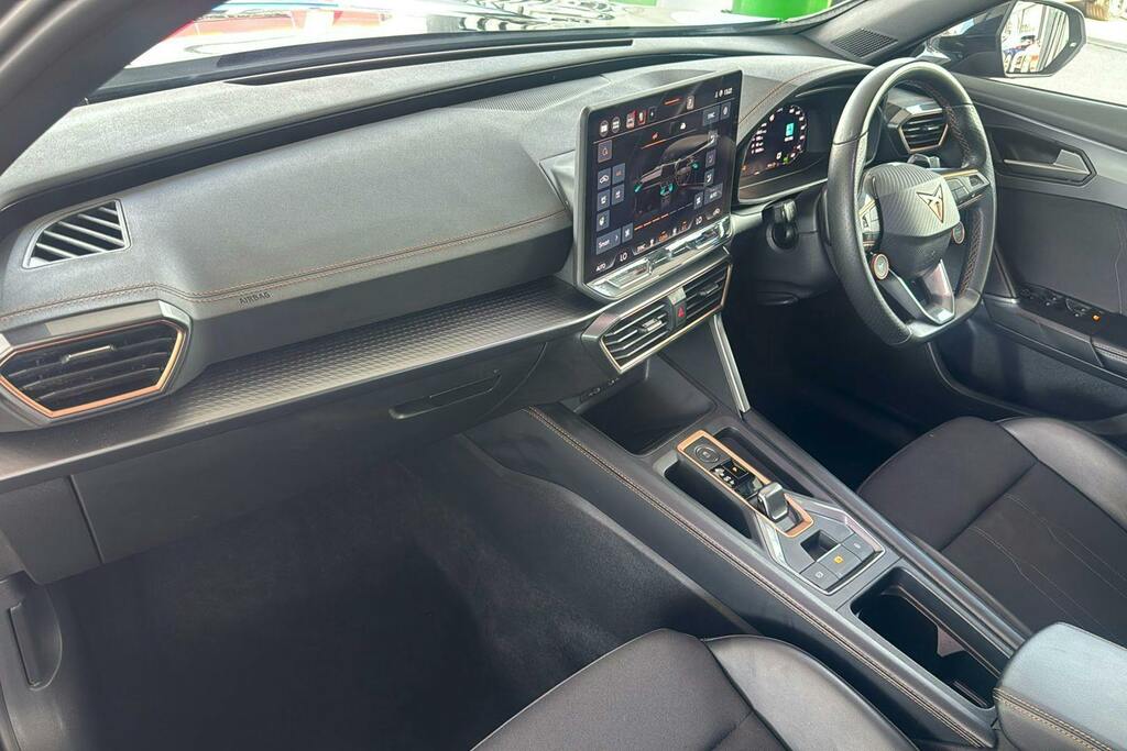 Cupra Formentor 1.5 Etsi V1 Suv Hybrid Dsg Black #3
