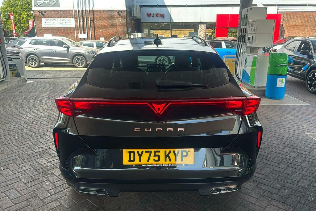Cupra Formentor 1.5 Etsi V1 Suv Hybrid Dsg Black #6