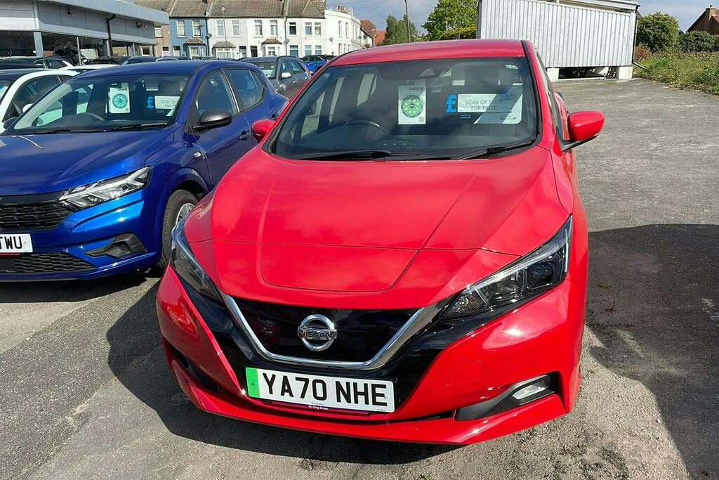 Nissan Leaf 40Kwh Acenta Hatchback Red #4