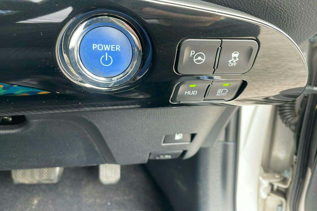 Toyota Prius+ Prius Business Edition Vvt-i Awd Cvt White #22