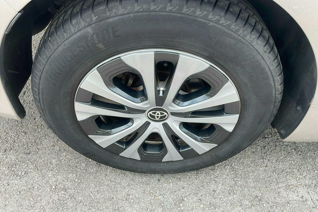 Toyota Prius+ Prius Business Edition Vvt-i Awd Cvt White #8