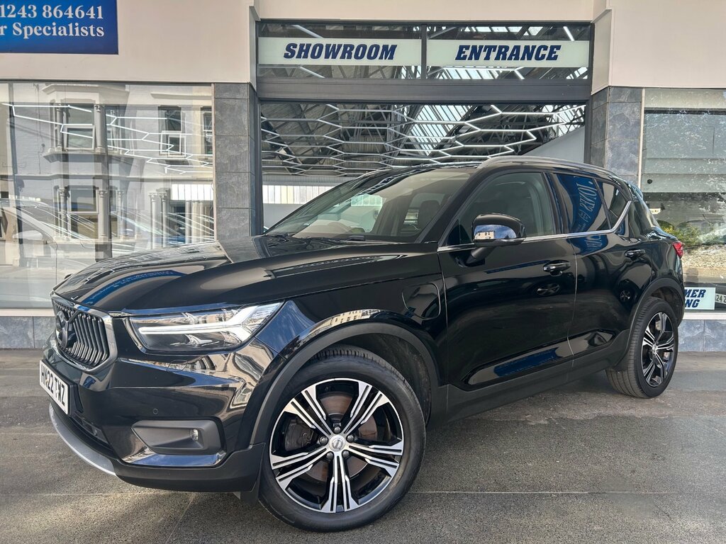Volvo XC40 1.5H T5 Recharge 10.7Kwh Ultimate Bright Suv Petro Black #2