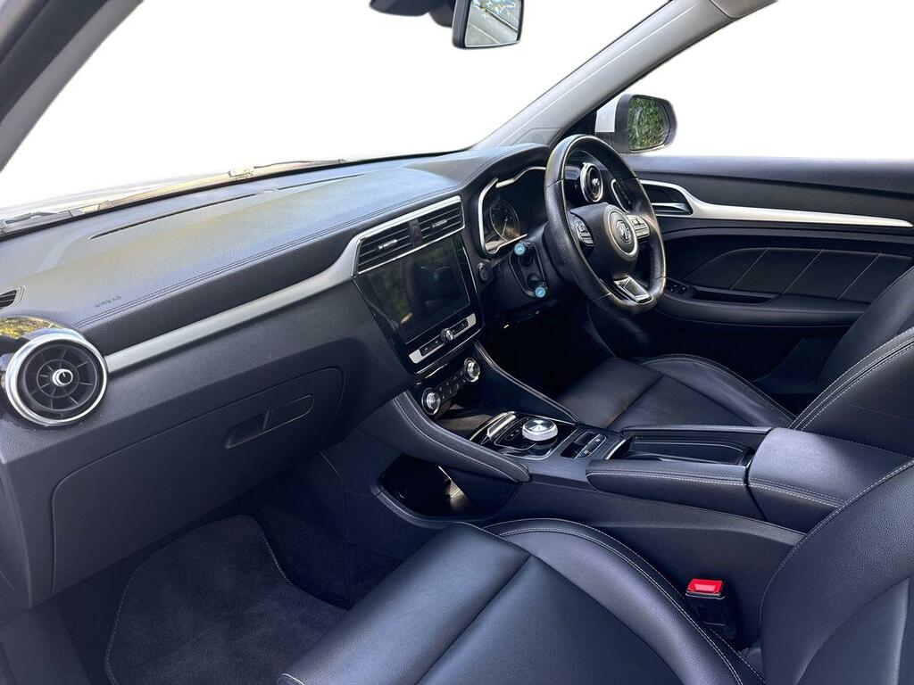 MG ZS 44.5Kwh Exclusive Suv 143 Ps White #3
