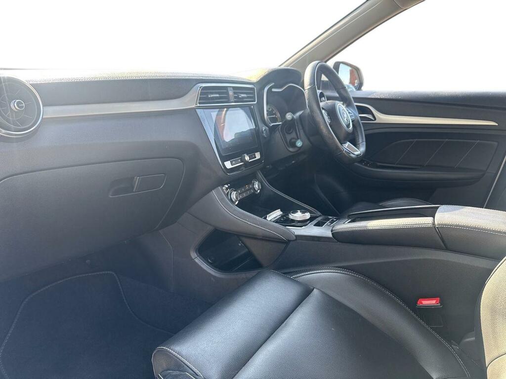 MG ZS 44.5Kwh Exclusive Suv 143 Ps White #3