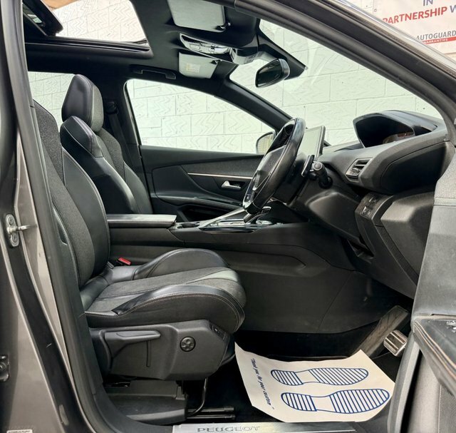 Peugeot 5008 Ss Allure White #17