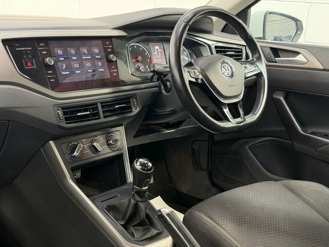 Volkswagen Polo 1.0 Tsi Se Hatchback Euro 6 Ss White #3