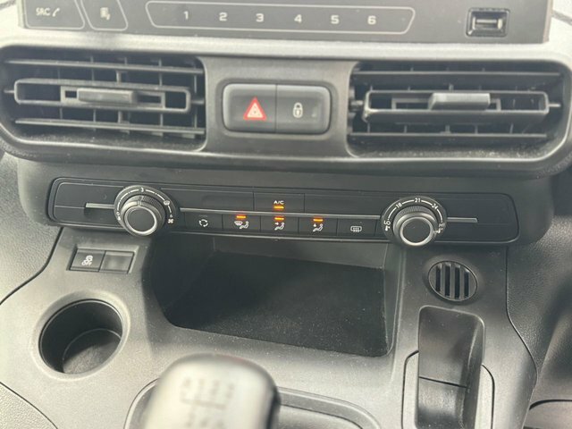 Vauxhall Combo Life Life 1.5 Turbo D Blueinjection Energy XL Mpv Euro Blue #34