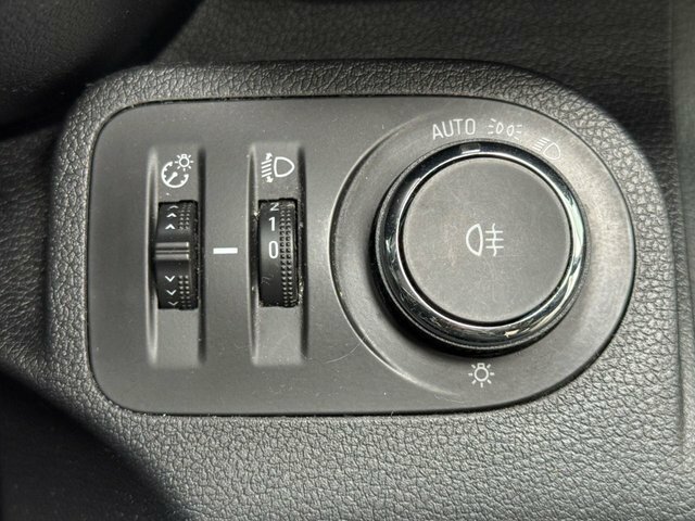 Vauxhall Combo Life Life 1.5 Turbo D Blueinjection Energy XL Mpv Euro Blue #32