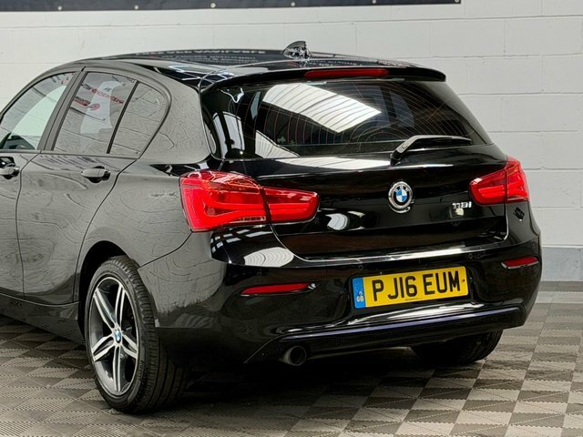 BMW 1 Series 1.5 118I Sport Hatchback Euro 6 Black #2