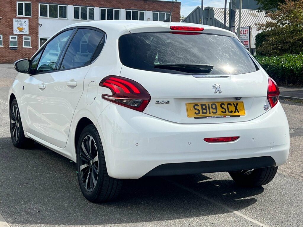 Peugeot 208 1.2 Puretech Tech Edition Euro 6 Ss White #6