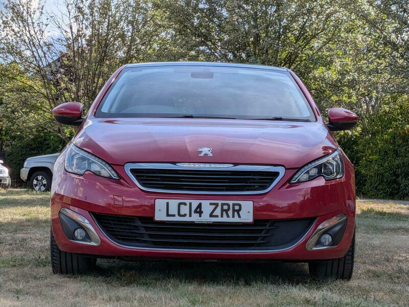 Peugeot 308 1.2 E-thp Puretech Feline Red #2