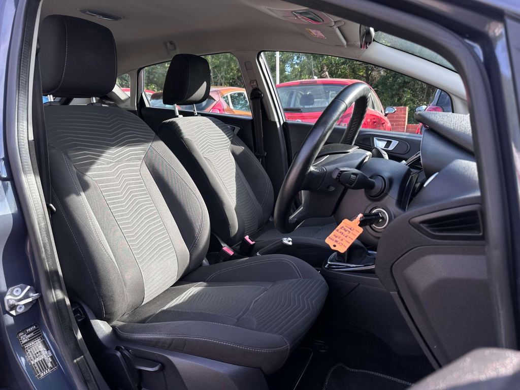 Ford Fiesta 1.2 Zetec  #4