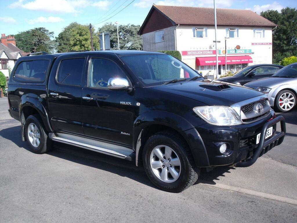 Toyota HILUX Hl2 4X4 White #1