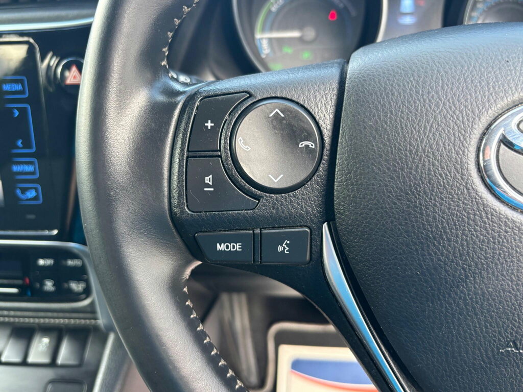 Toyota Auris Vvt-i Design Black #33