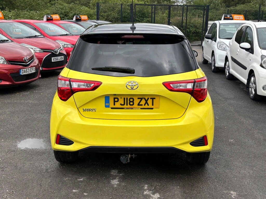 Toyota Yaris 1.5 Vvt-i Yellow Bi-tone Limited Edition Euro 6 Yellow #5