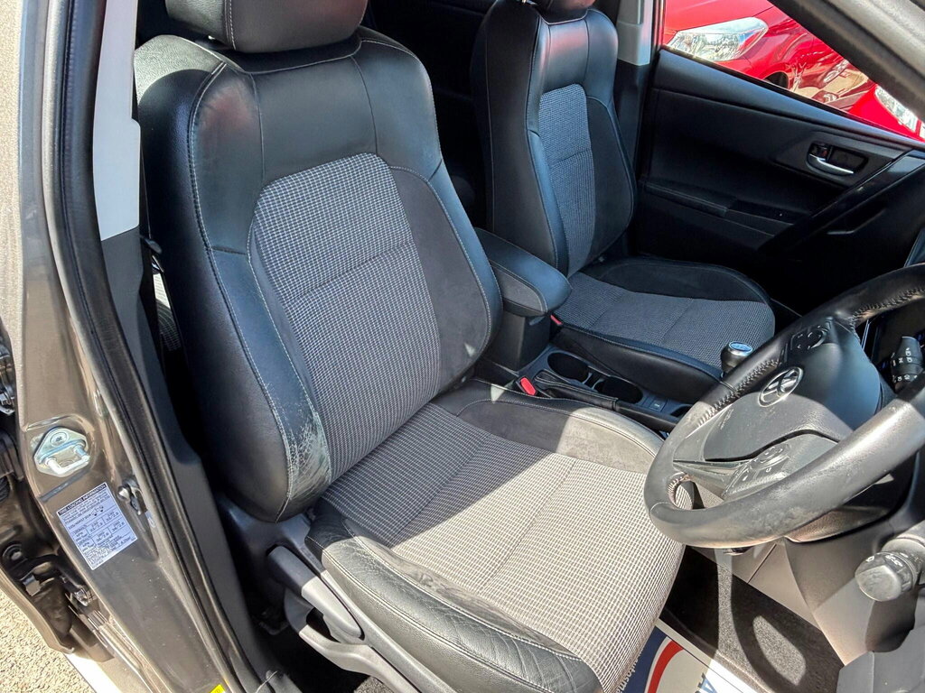 Toyota Auris 1.2 Vvt-i Excel Euro 6 Ss Red #12
