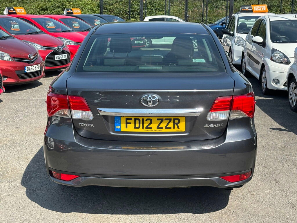 Toyota Avensis Saloon 2.0 D-4d T2 2012 Silver #33
