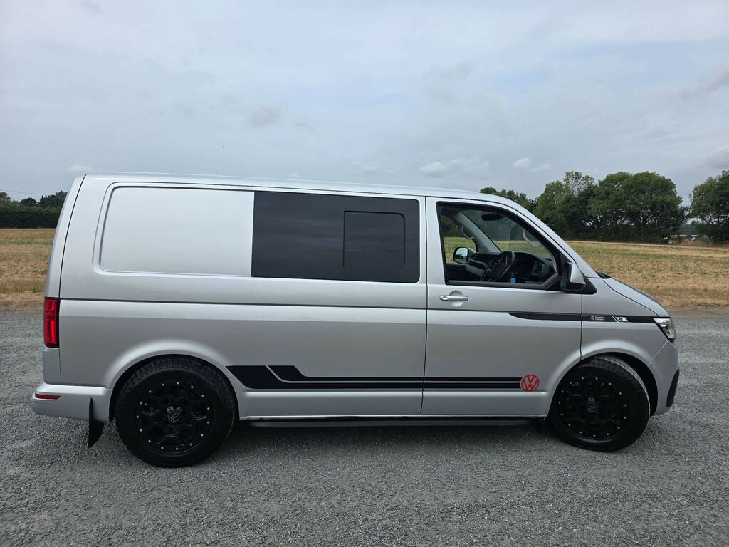 Volkswagen Transporter 2.0 Tdi T30 Highline Fwd Lwb Euro 6 Ss Black #8