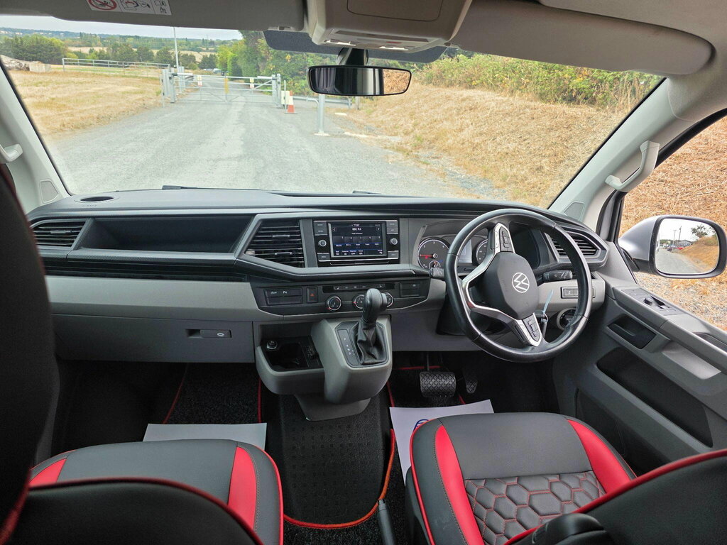 Volkswagen Transporter 2.0 Tdi T30 Highline Fwd Lwb Euro 6 Ss Black #16