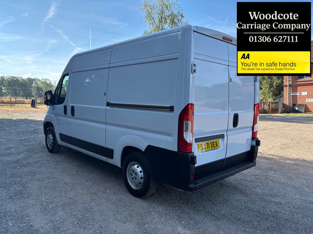 Peugeot Boxer 2.2 Bluehdi 335 Professional Panel Van SJ71XEA White #5