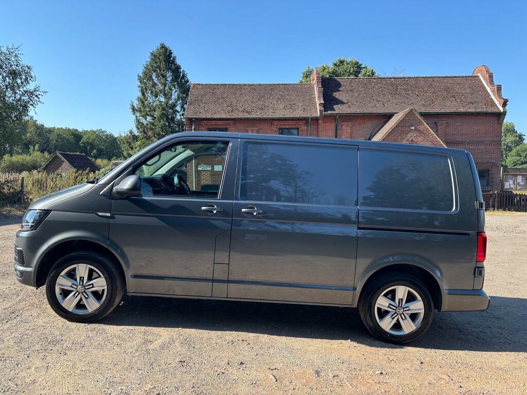 Volkswagen Transporter 2.0 Bitdi T30 Bluemotion Tech Highline Panel Van D Grey #6