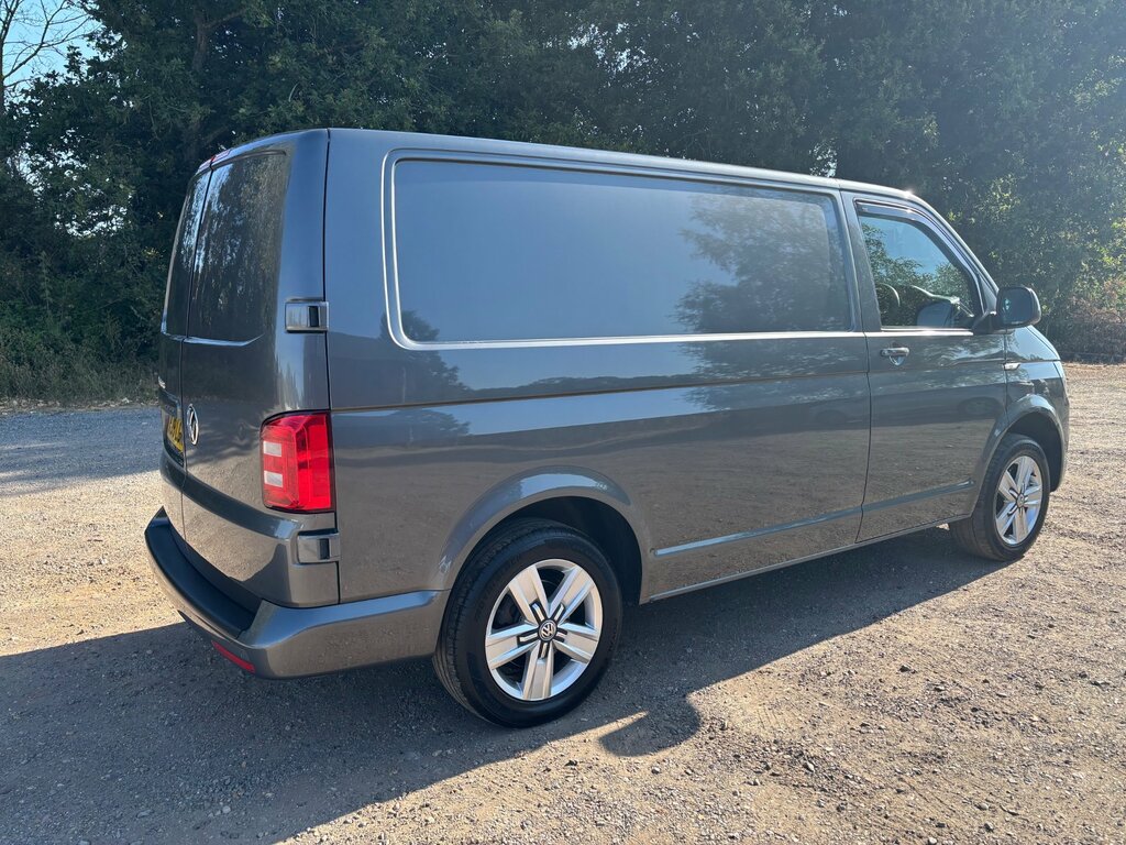 Volkswagen Transporter 2.0 Bitdi T30 Bluemotion Tech Highline Panel Van D Grey #3