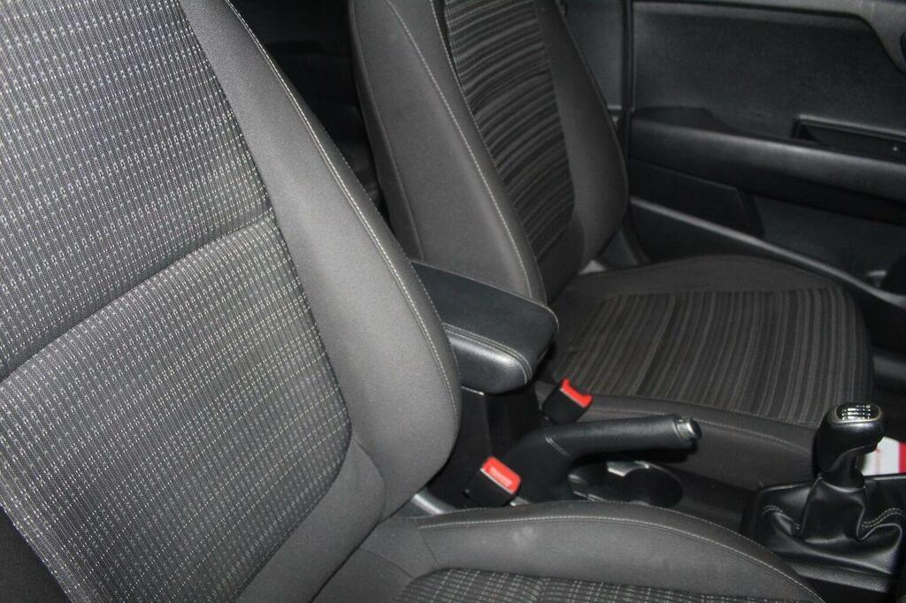 Kia Stonic 1.0 T-gdi 118 Bhp 2 Nq Grey #34