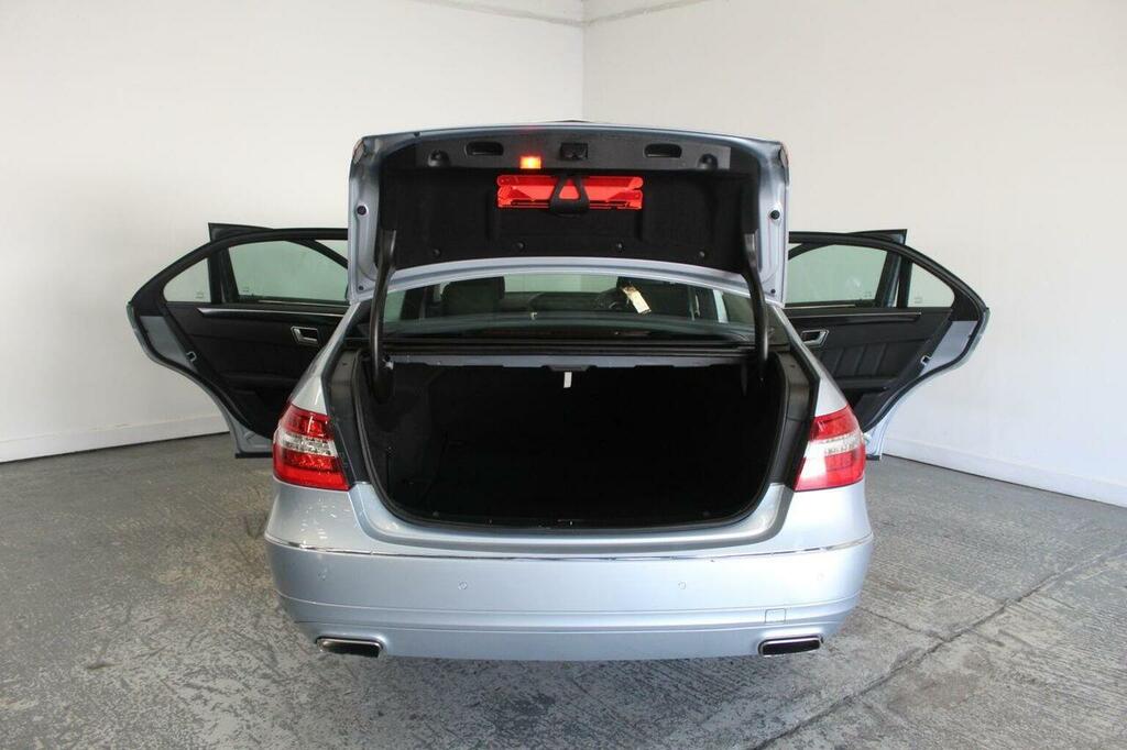 Mercedes-Benz E Class 1.8 Blueefficiency Sport Cabriolet G-tronic Euro Black #17