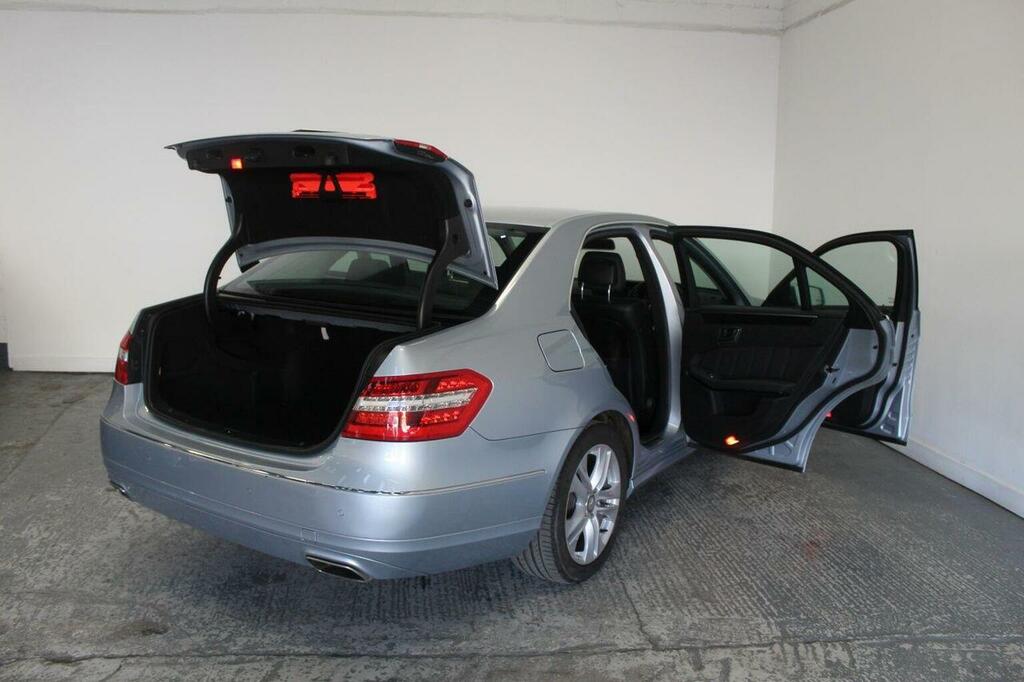 Mercedes-Benz E Class 1.8 Blueefficiency Sport Cabriolet G-tronic Euro Black #16