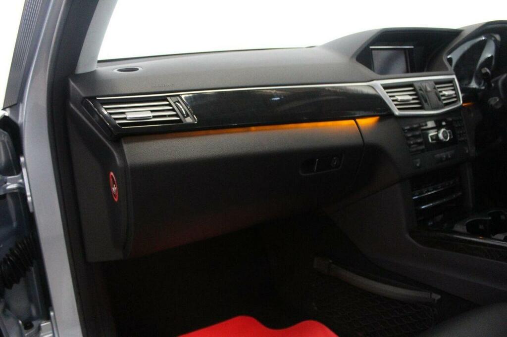 Mercedes-Benz E Class 1.8 Blueefficiency Sport Cabriolet G-tronic Euro Black #25