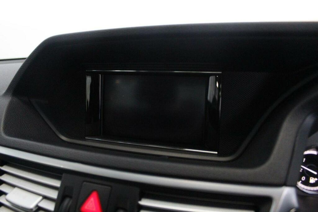Mercedes-Benz E Class 1.8 Blueefficiency Sport Cabriolet G-tronic Euro Black #32