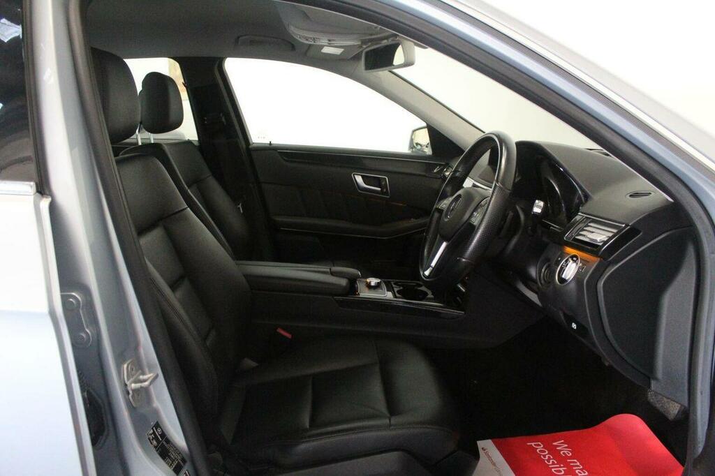 Mercedes-Benz E Class 1.8 Blueefficiency Sport Cabriolet G-tronic Euro Black #24