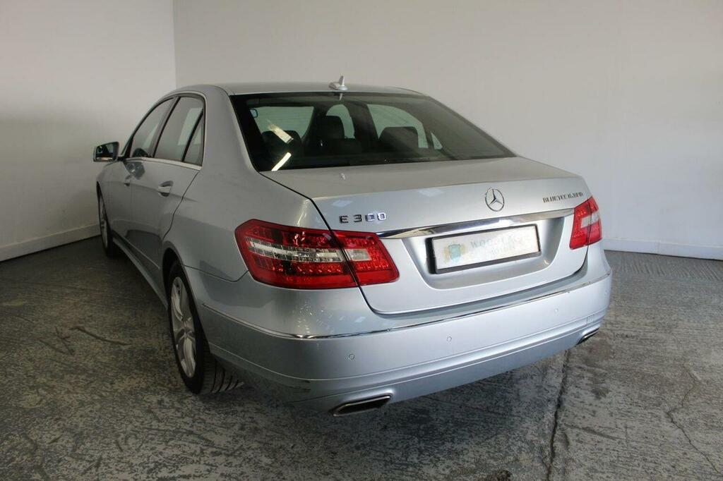 Mercedes-Benz E Class 2.1 E300dh Bluetec G-tronic Euro 5 Ss Silver #5