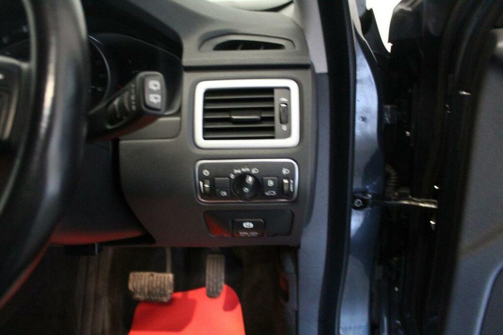 Volvo V70 D4 181 Business Edition Geartronic Gold #42