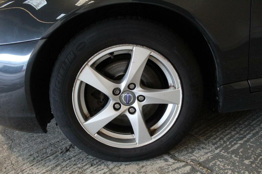 Volvo V70 D4 181 Business Edition Geartronic Gold #52