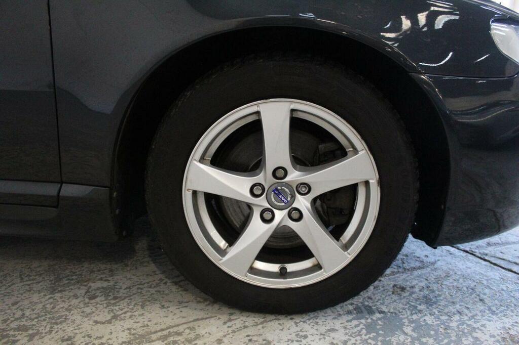 Volvo V70 D4 181 Business Edition Geartronic Gold #49