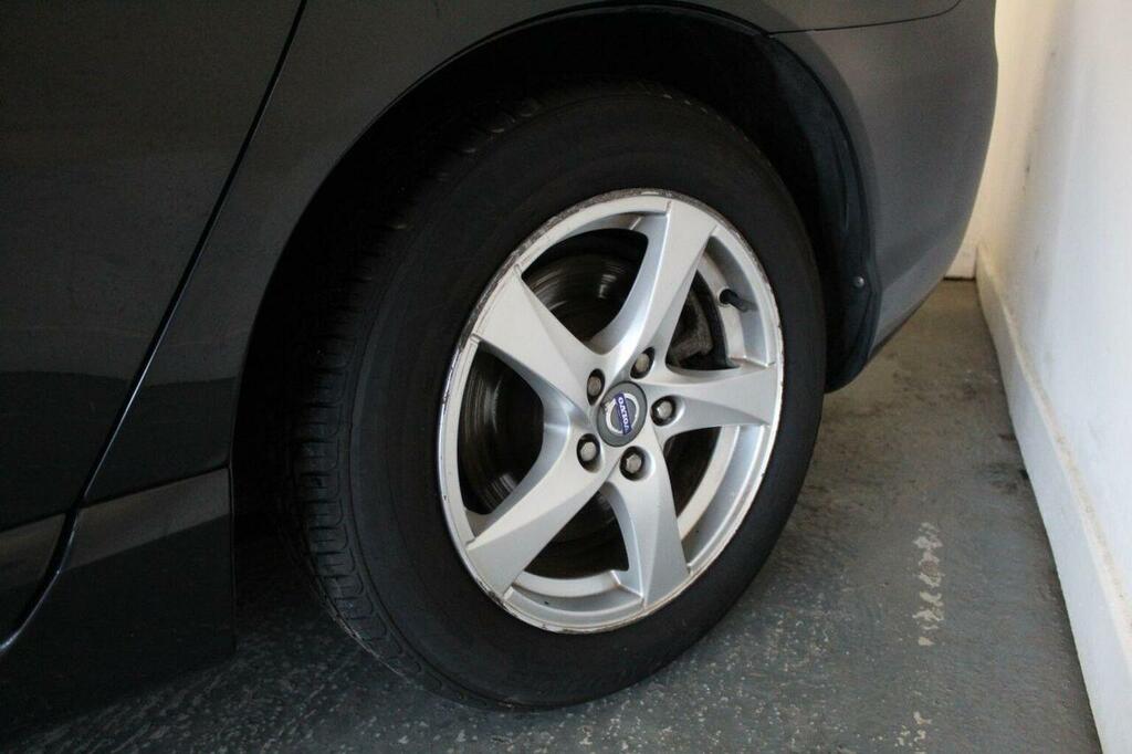 Volvo V70 D4 181 Business Edition Geartronic Gold #51