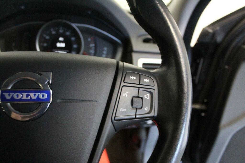 Volvo V70 D4 181 Business Edition Geartronic Gold #41