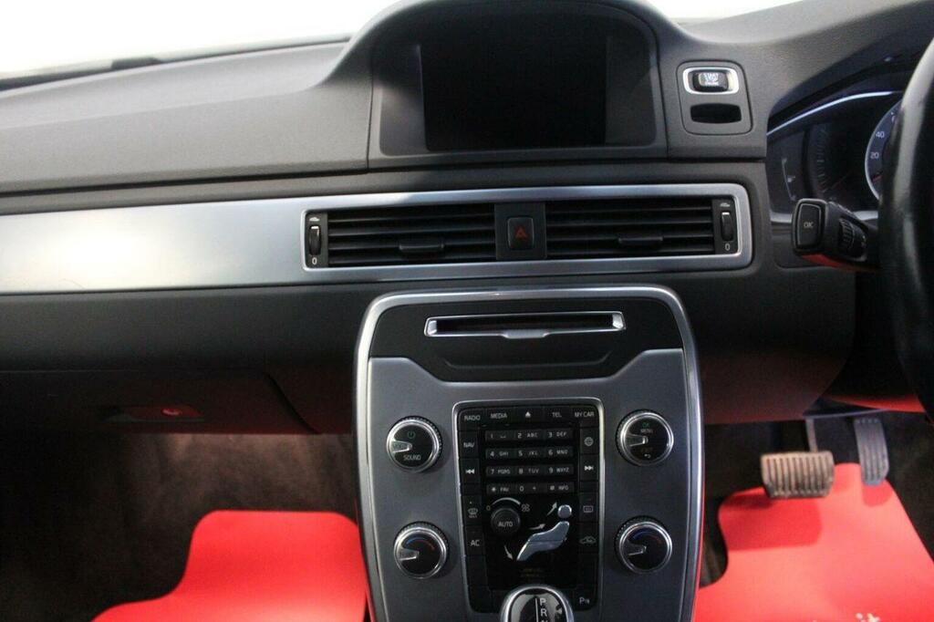 Volvo V70 D4 181 Business Edition Geartronic Gold #26