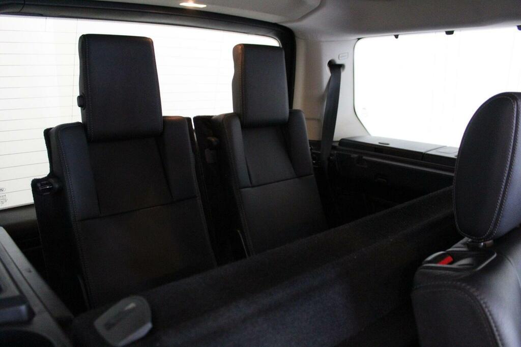 Land Rover Discovery 4 3L Xs Black #54