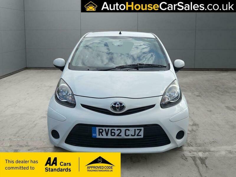 Toyota Aygo 1.0 Vvt-i Ice Euro RV62CJZ White #2