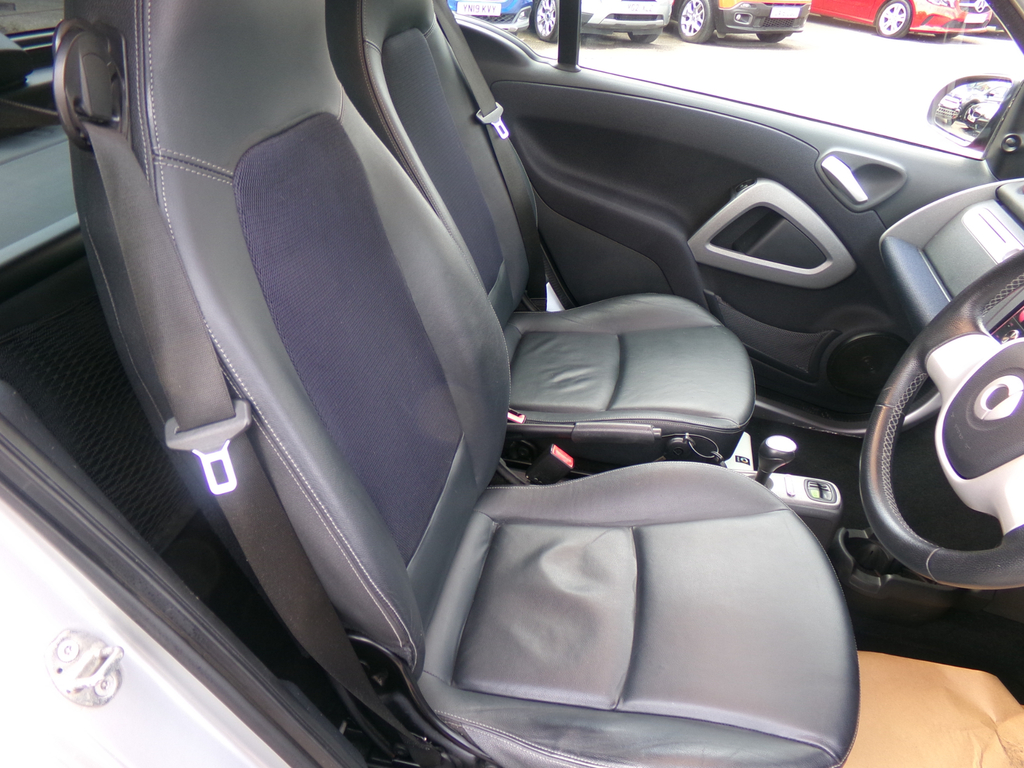 Smart Fortwo Coupe Coupe 1.0 Passion Softtouch Euro 5 201010 Black #15