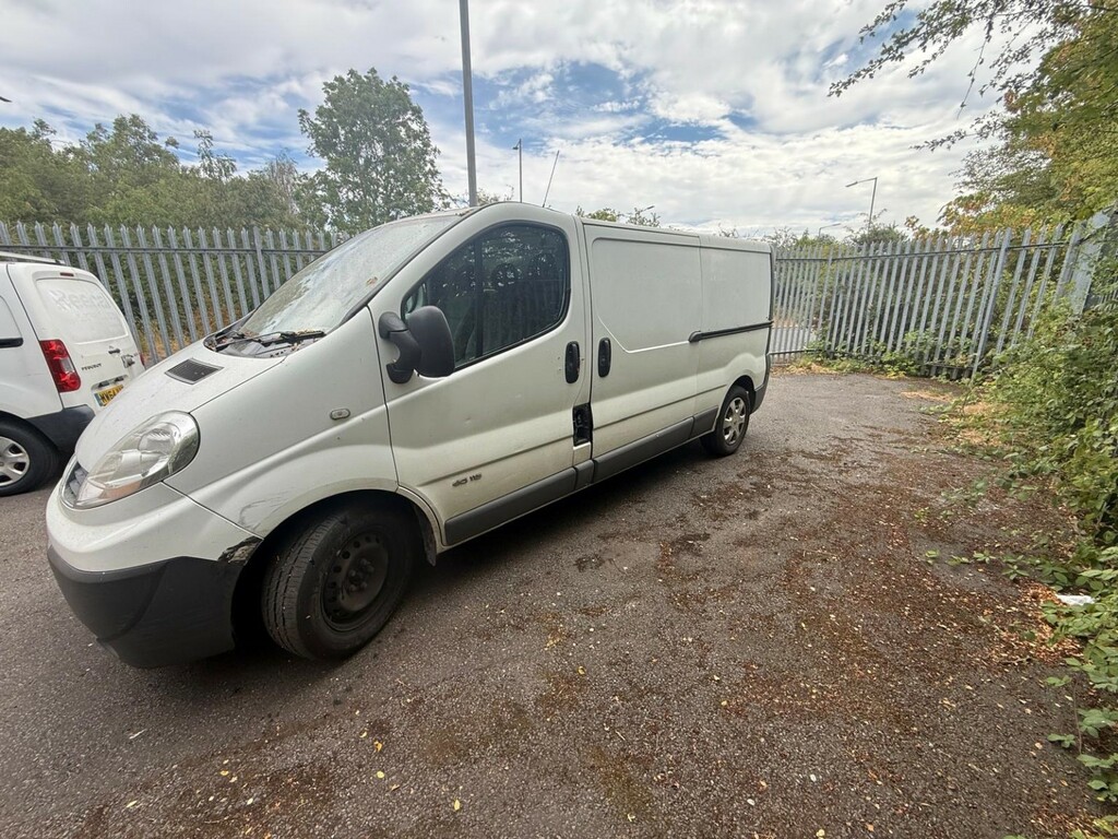Renault Trafic 2.0 Ll29 Dci 115 White #3