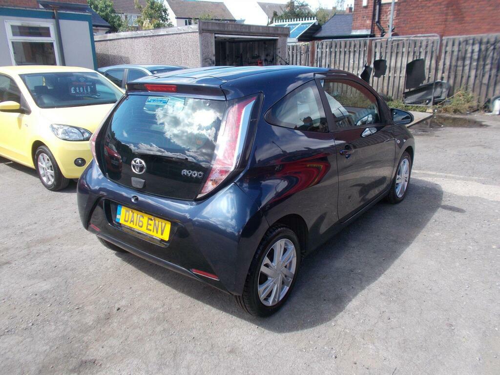 Toyota Aygo 1.0 Vvt-i X-pression White #8