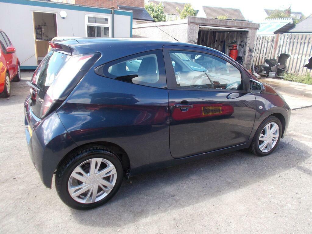 Toyota Aygo 1.0 Vvt-i X-pression White #9