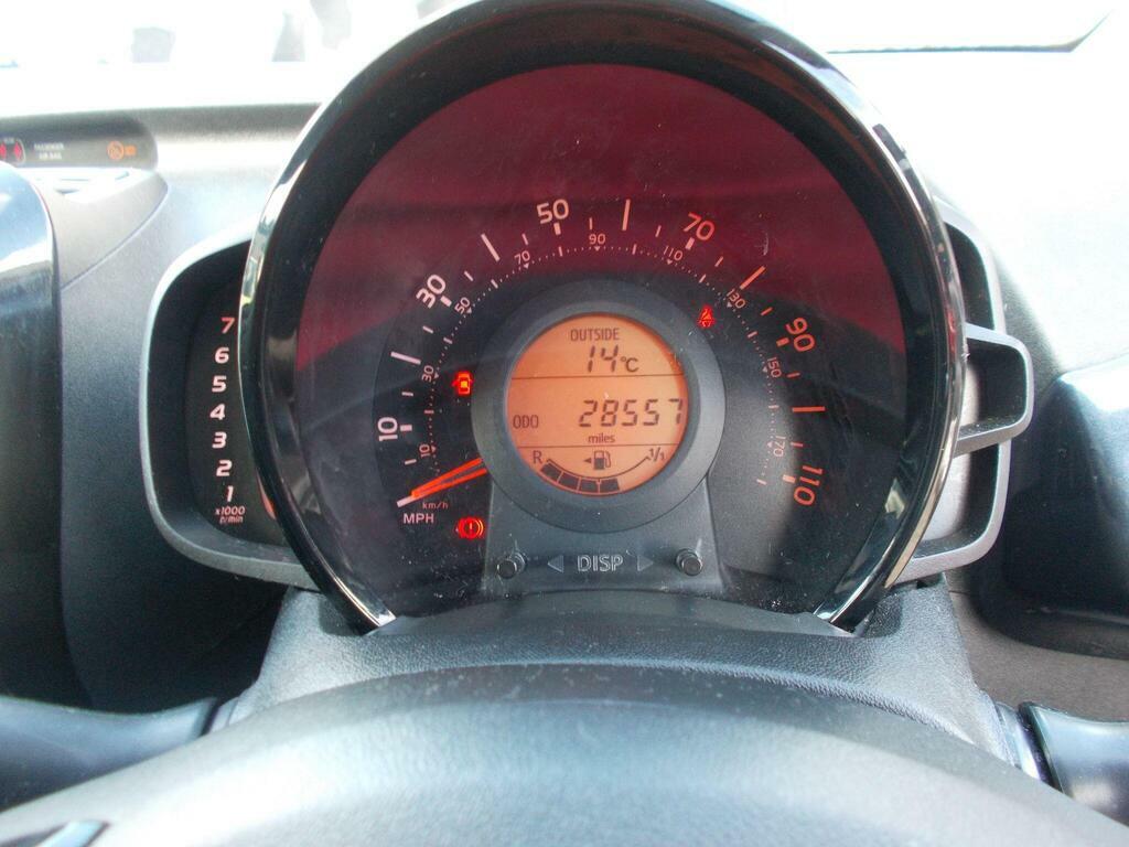 Toyota Aygo 1.0 Vvt-i X-pression White #13