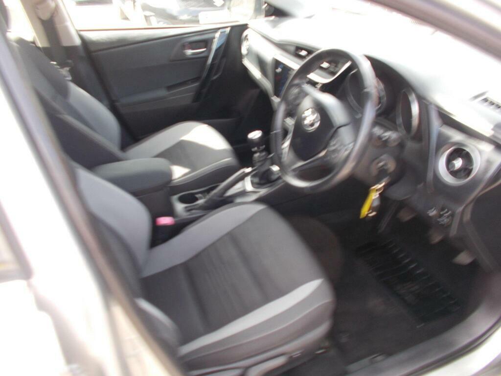 Toyota Auris 1.2 Vvt-i Icon Tss 114 Bhp Grey #10