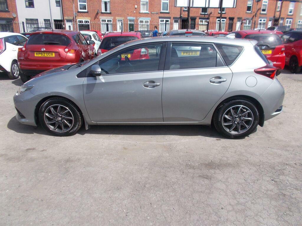 Toyota Auris 1.6 D-4d Business Edition Euro 6 S S Grey #4